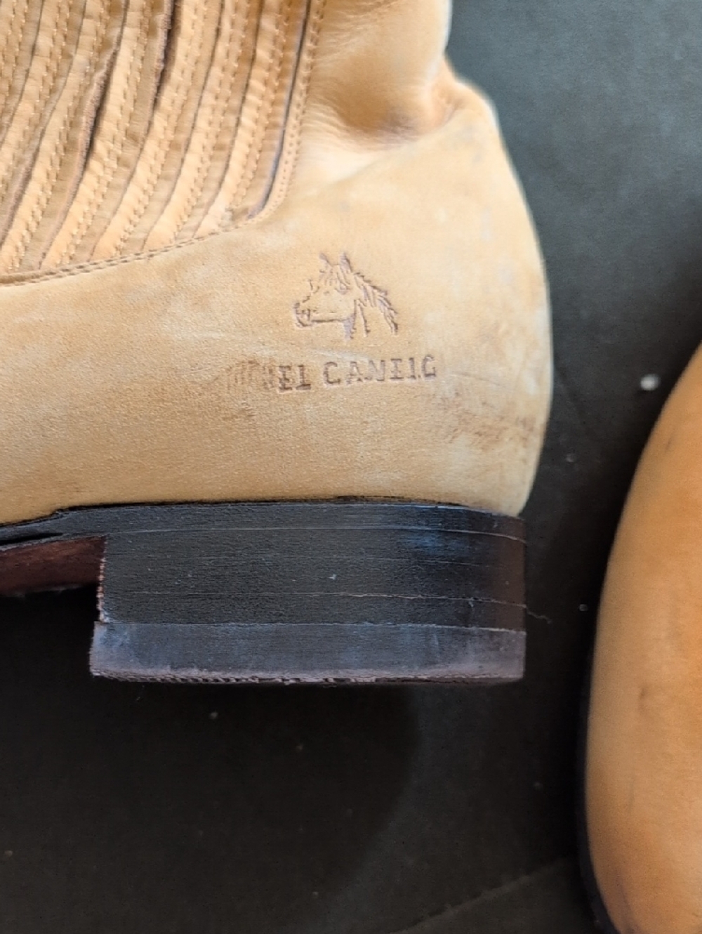 Men's Tan Leather Chukka Boots with Elastic Panels - Picture 5 of 6